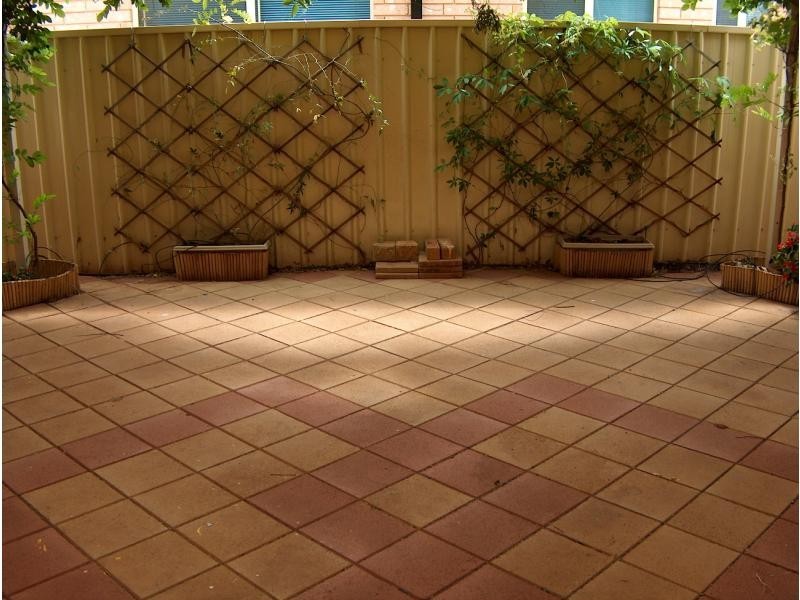 8 Cyclamen Avenue, Para Hills SA 5096