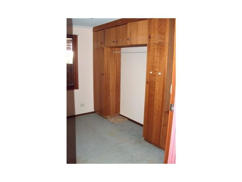 19 Broughton Road, Elizabeth Vale SA 5112