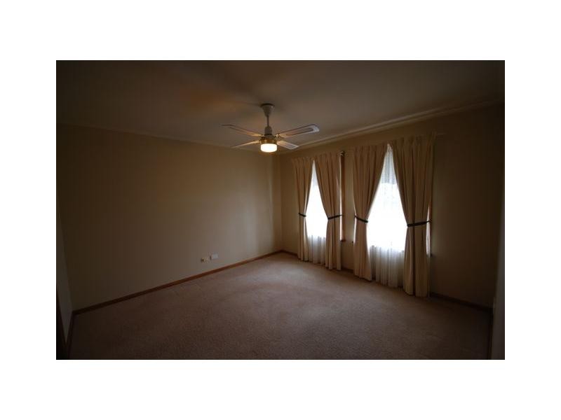 38A Cambridge Terrace, Hillbank SA 5112