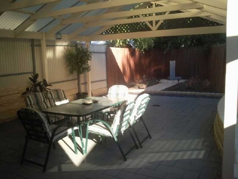 1 Somerset Avenue, Redwood Park SA 5097