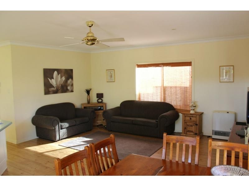 11 Bourke Place, Golden Grove SA 5125