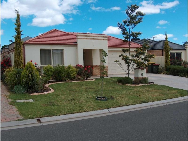 8 Cyclamen Court, Para Hills West SA 5096