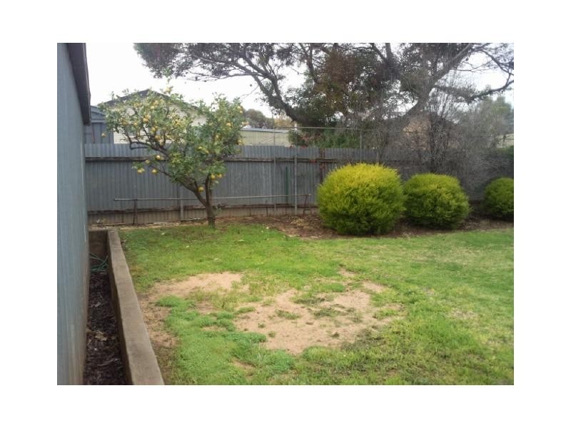 14 Philip Crescent, Valley View SA 5093