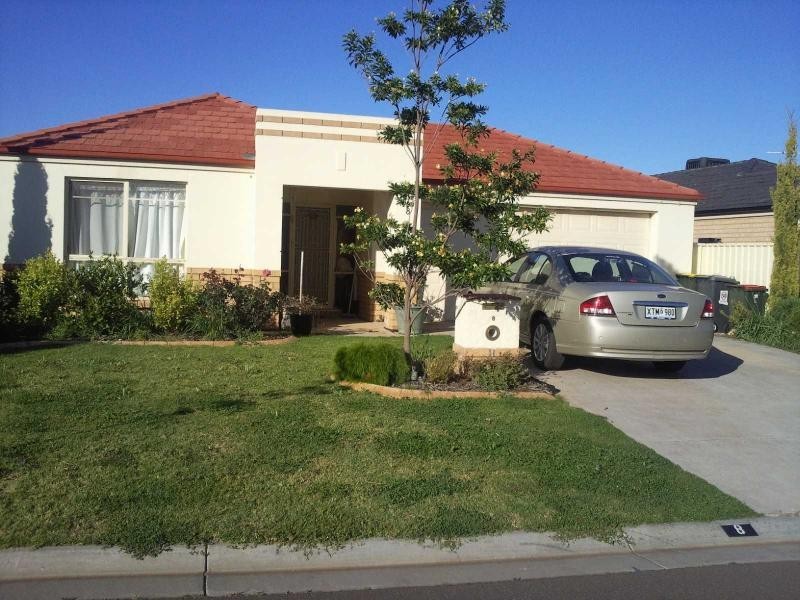 8 Cyclamen Avenue, Para Hills West SA 5096