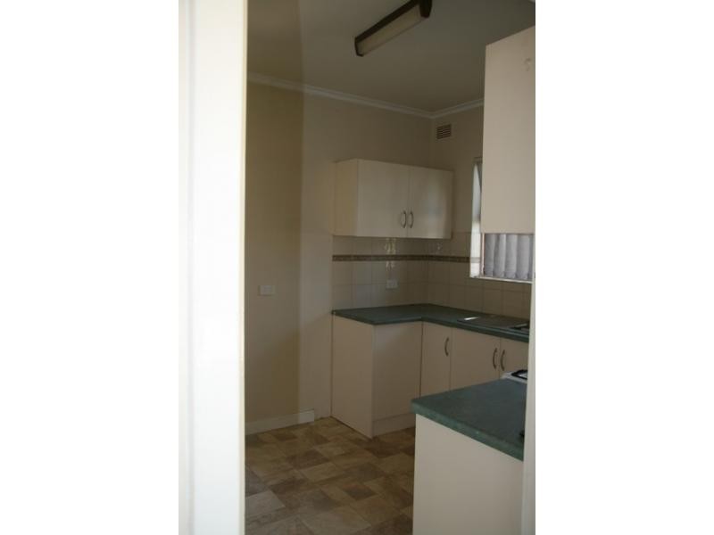 33 Hodge Road, Para Hills SA 5096