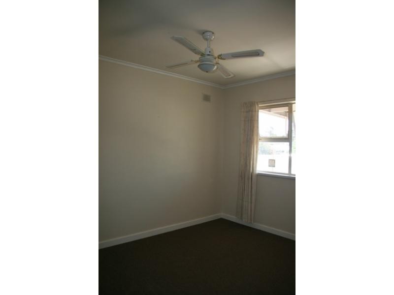 33 Hodge Road, Para Hills SA 5096