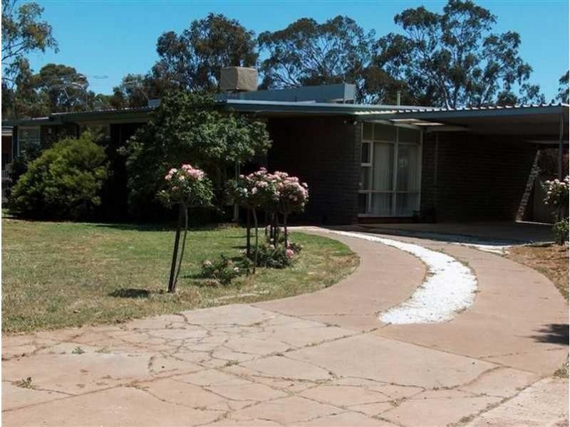 4 Williamson Road, Para Hills SA 5096