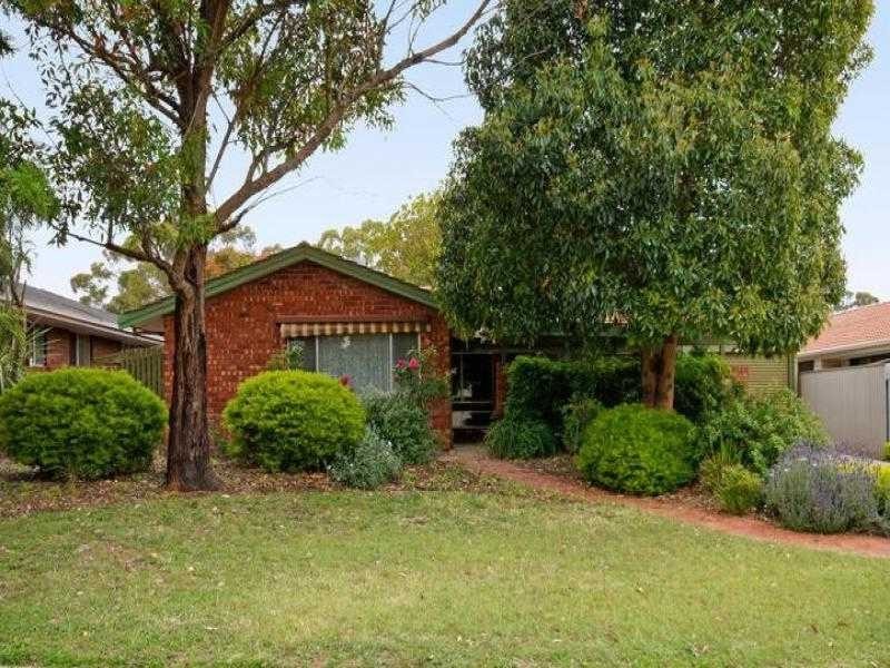 6 DeSassaney Crescent, Modbury Heights SA 5092