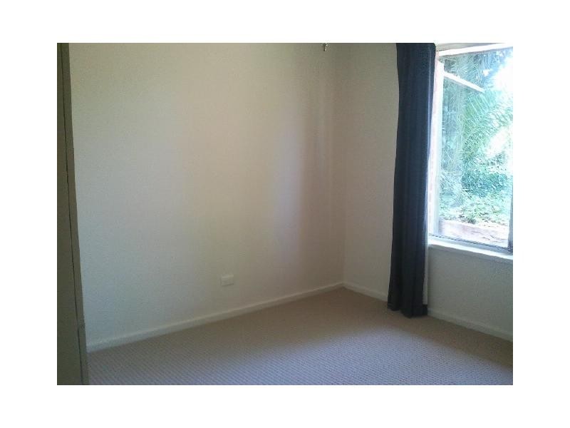 6 DeSassaney Crescent, Modbury Heights SA 5092