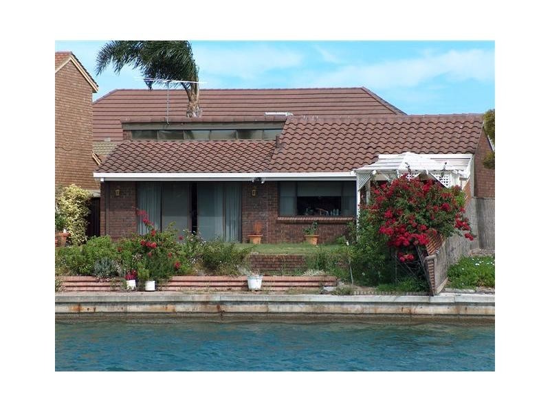 9 Harbour Court, West Lakes SA 5021