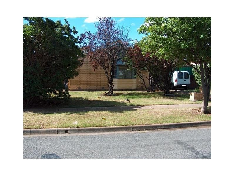 19 Broughton Road, Elizabeth Vale SA 5112
