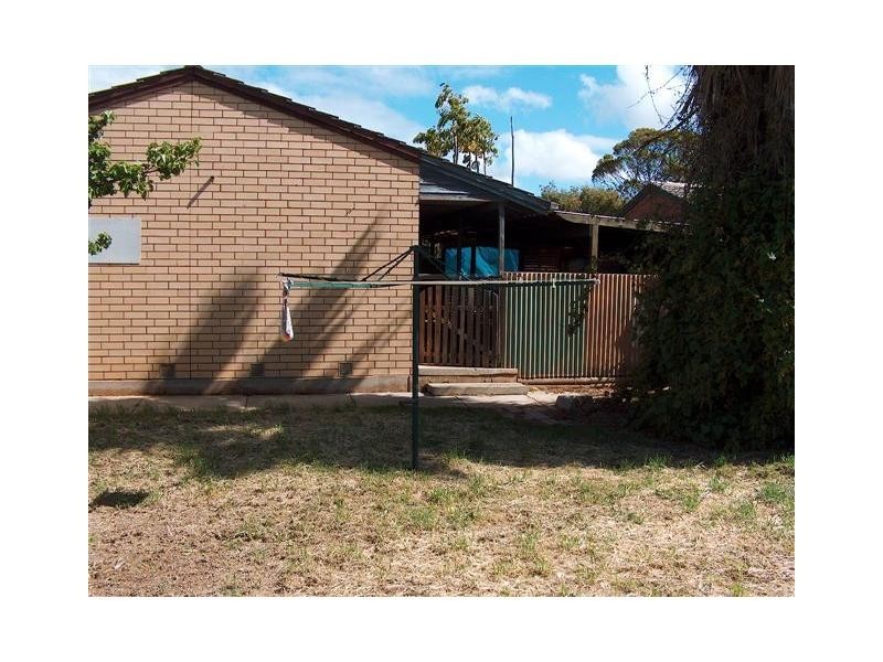 19 Broughton Road, Elizabeth Vale SA 5112