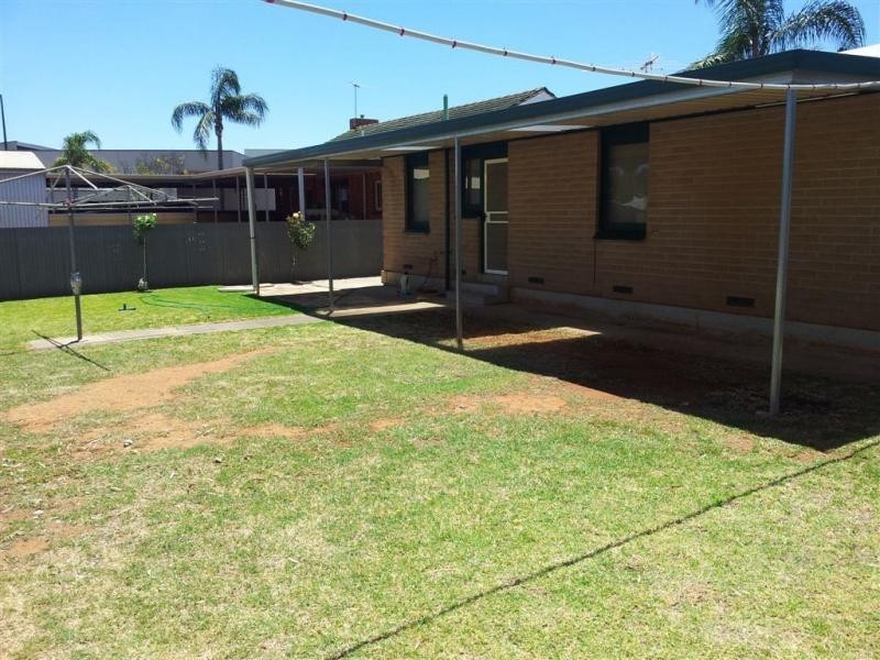 16 Warner Street, Salisbury Downs SA 5108