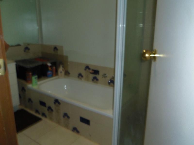 17 Doulton Crescent, Modbury Heights SA 5092