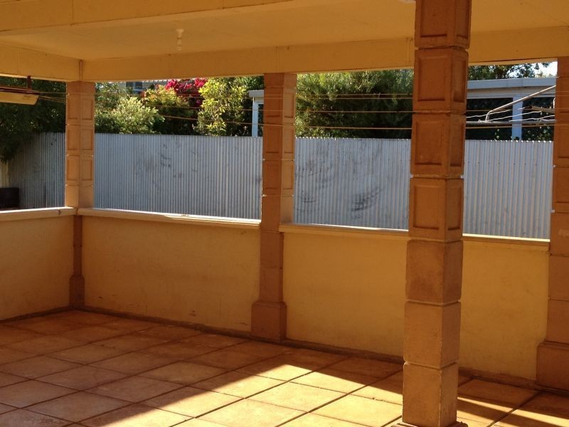 2 Penner Crescent, Para Hills SA 5096