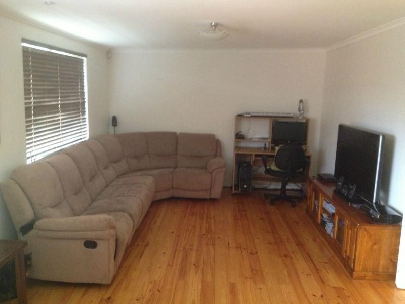 3 Leabrook Drive, Para Hills SA 5096