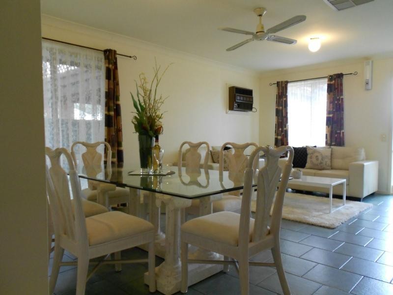 12 Holmeswood Court, Para Hills West SA 5096