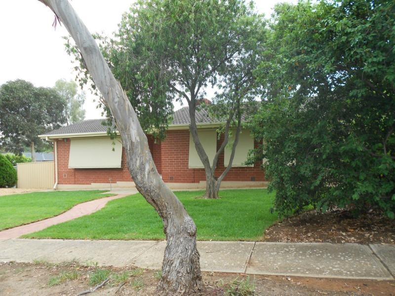8 Andrew Avenue, Salisbury East SA 5109