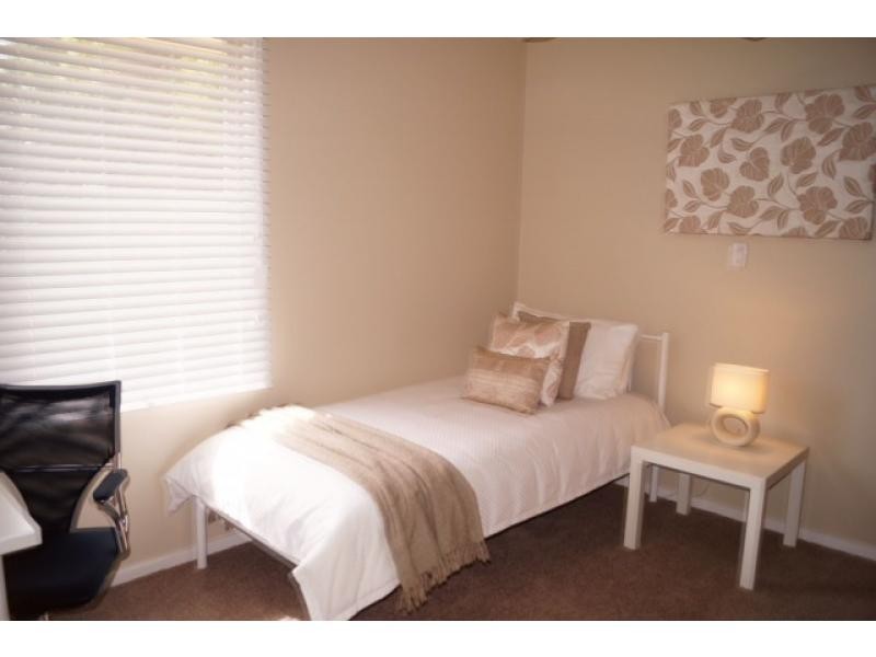 8 Andrew Avenue, Salisbury East SA 5109