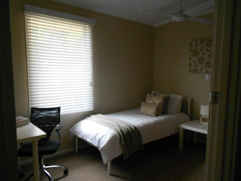 8 Andrew Avenue, Salisbury East SA 5109