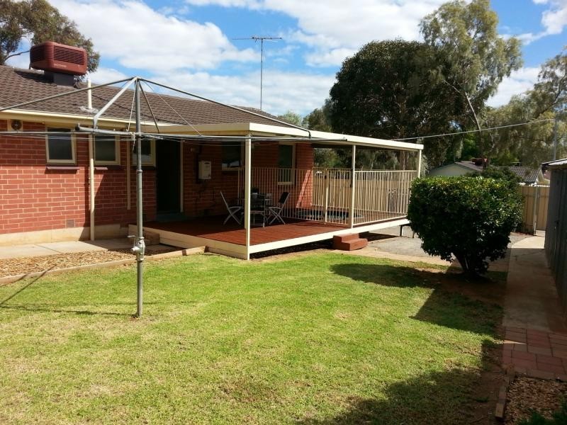 8 Andrew Avenue, Salisbury East SA 5109