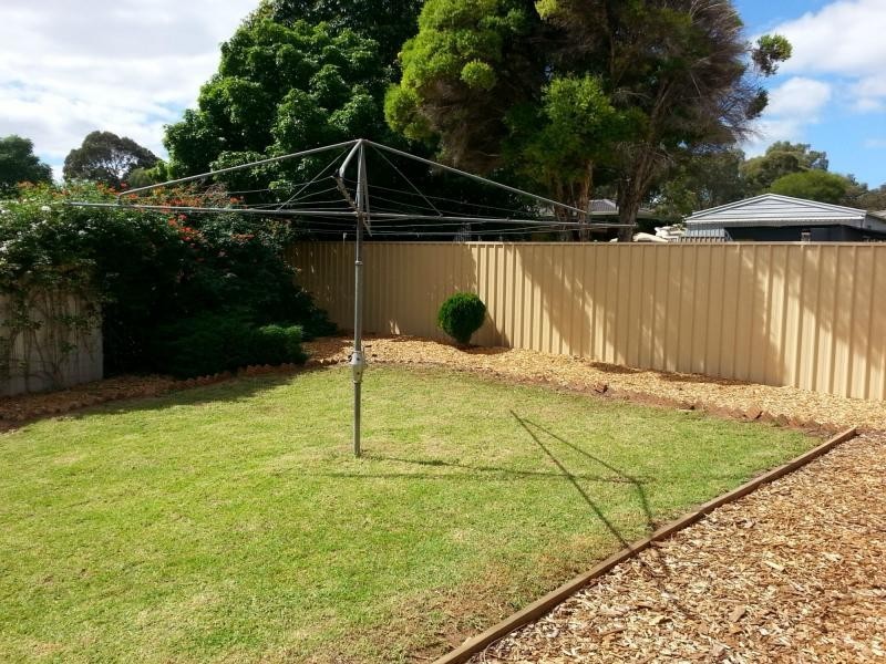 8 Andrew Avenue, Salisbury East SA 5109