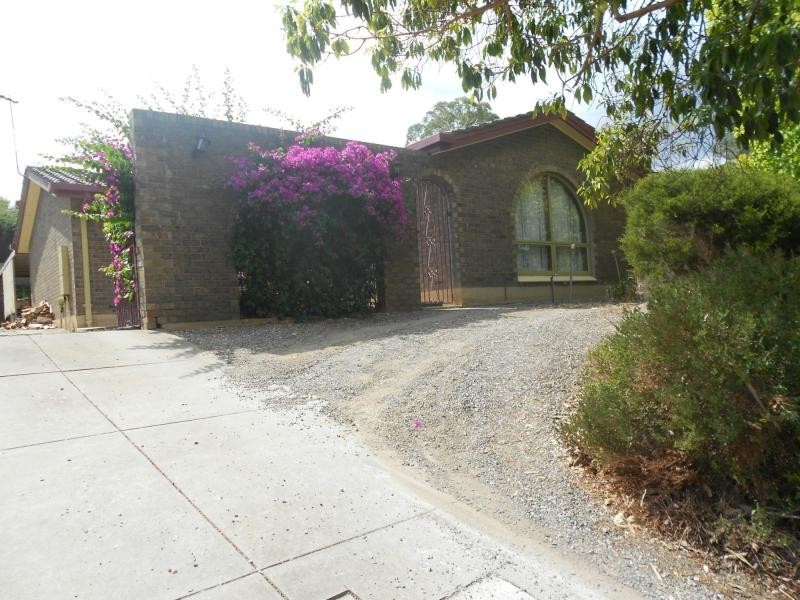 30 Lokan Avenue, Redwood Park SA 5097