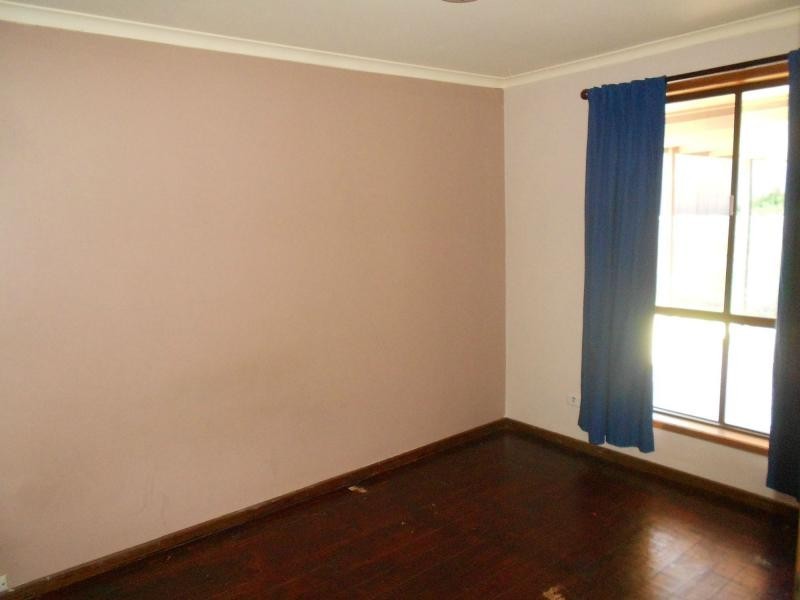 30 Lokan Avenue, Redwood Park SA 5097