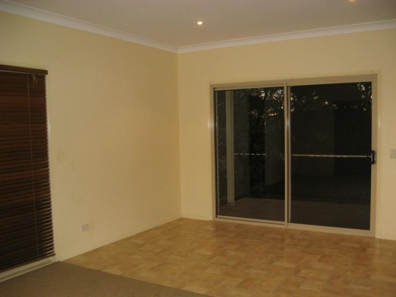 Dulong QLD 4560