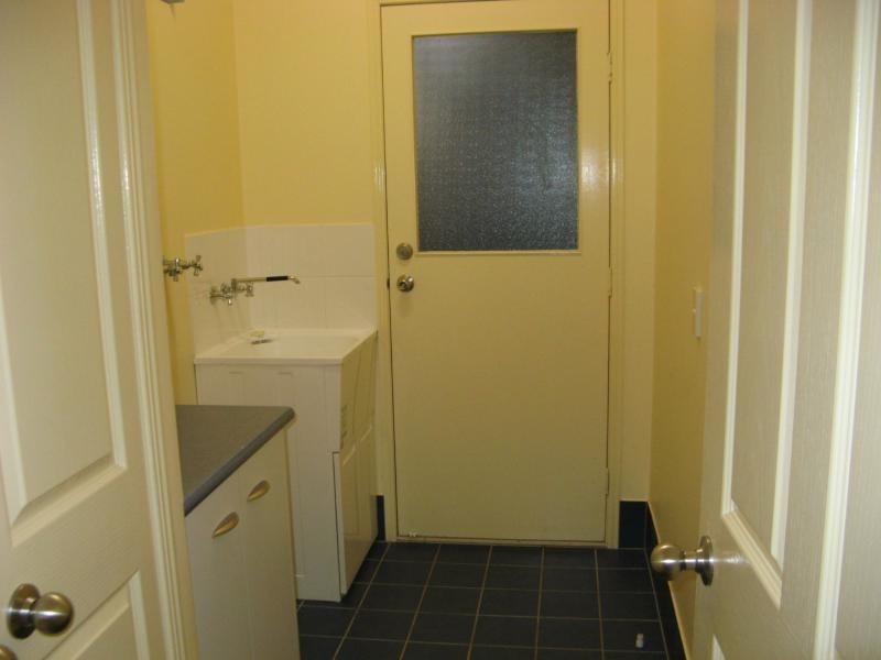 Dulong QLD 4560