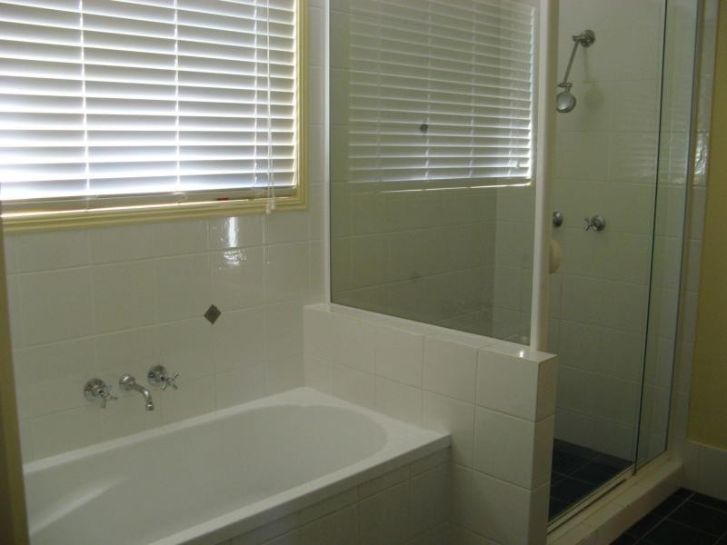 Dulong QLD 4560