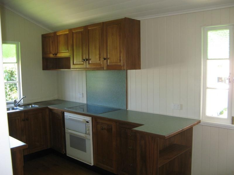 6 Vernon Street, Nambour QLD 4560