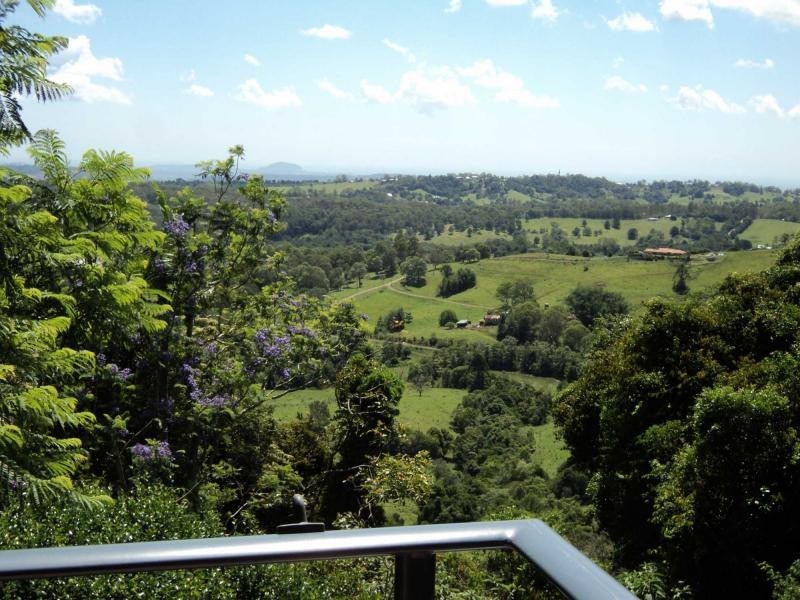 21 Juniper Court, Mapleton QLD 4560
