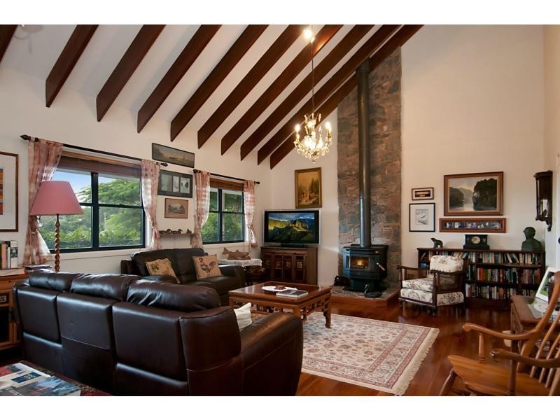 8 Lansdowne Rise, Maleny QLD 4552