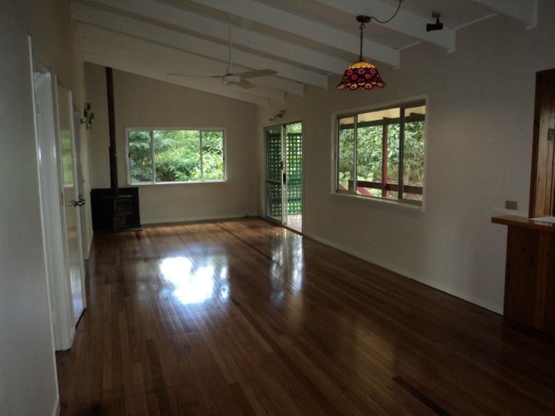 132 Flaxton Drive, Mapleton QLD 4560