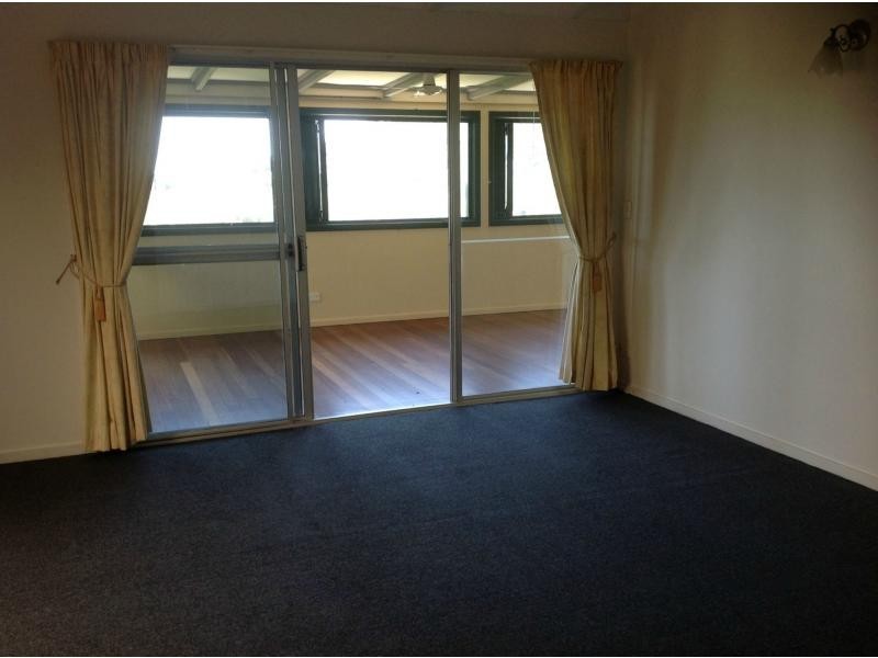 Hunchy QLD 4555