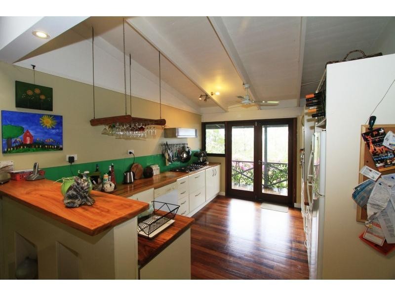 253 Hovard Road, Bald Knob QLD 4552