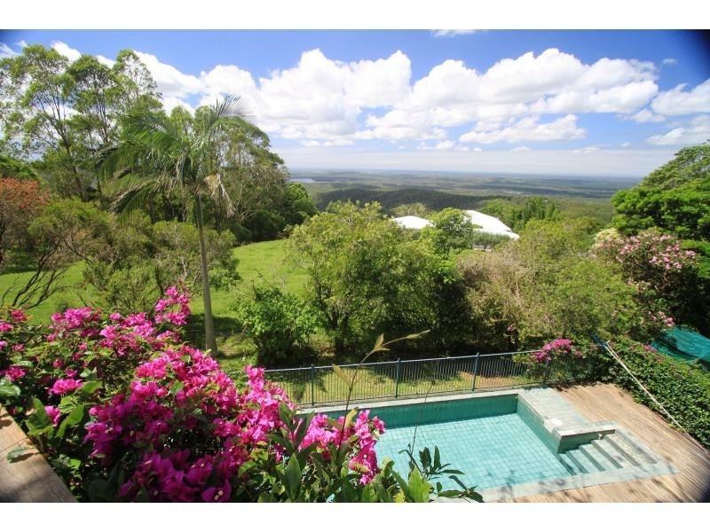 253 Hovard Road, Bald Knob QLD 4552