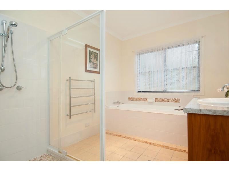 8 Lansdowne Rise, Maleny QLD 4552