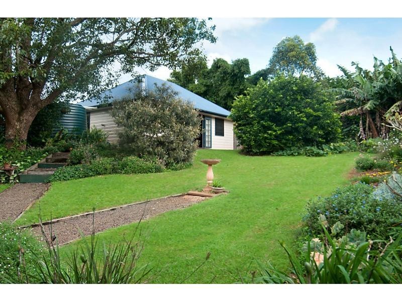 8 Lansdowne Rise, Maleny QLD 4552