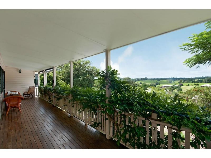 8 Lansdowne Rise, Maleny QLD 4552