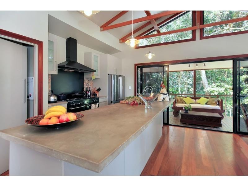 576 Mountain View Road, Maleny QLD 4552