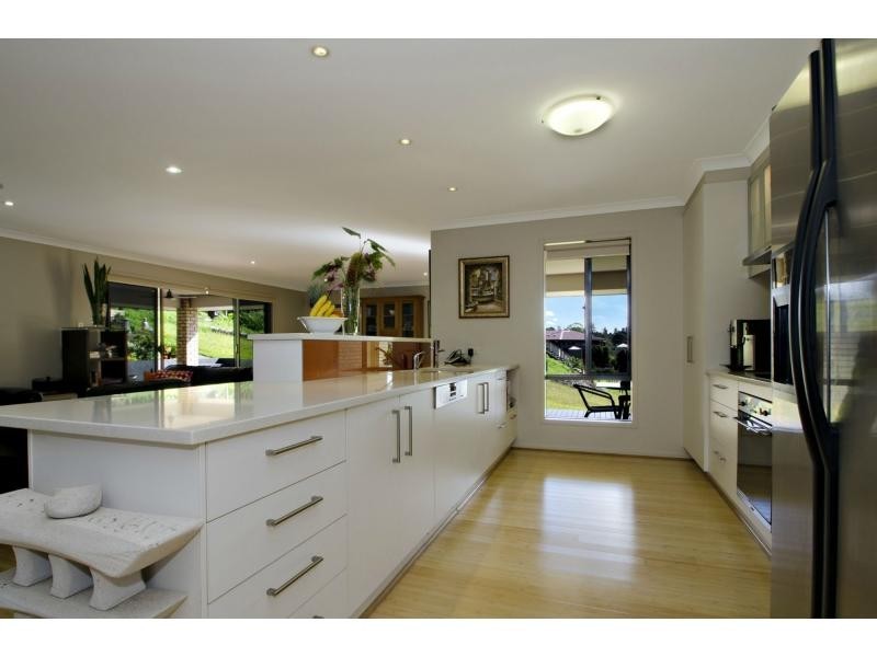 3 Ribbonwood Avenue, Maleny QLD 4552