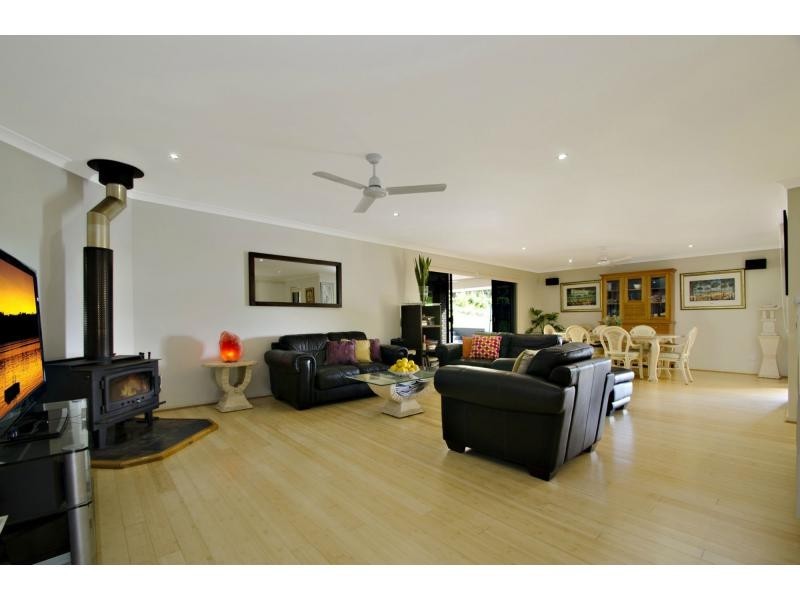 3 Ribbonwood Avenue, Maleny QLD 4552