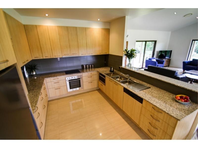 50 Nadi Lane, Maleny QLD 4552