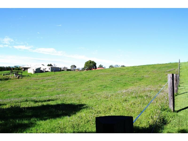 80 Spring Pastures Drive, Mapleton QLD 4560