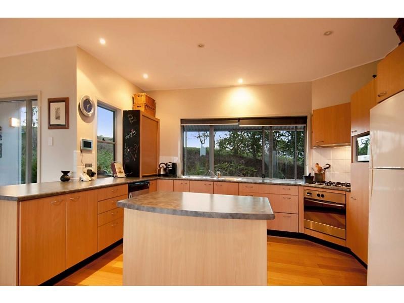 182 Thompson Road, Dulong QLD 4560