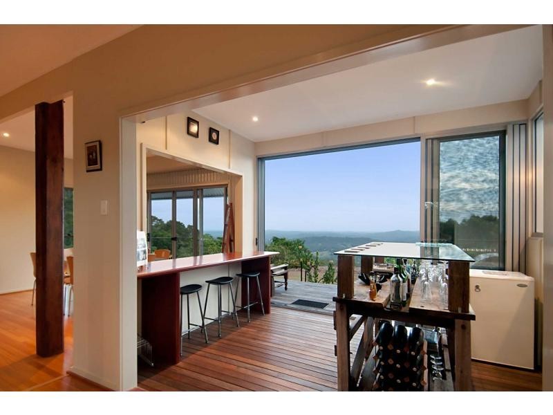 182 Thompson Road, Dulong QLD 4560