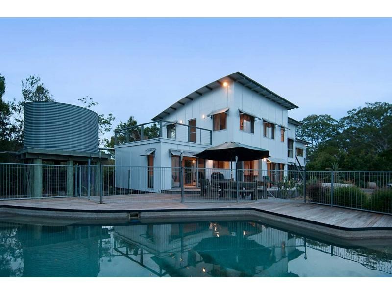 182 Thompson Road, Dulong QLD 4560