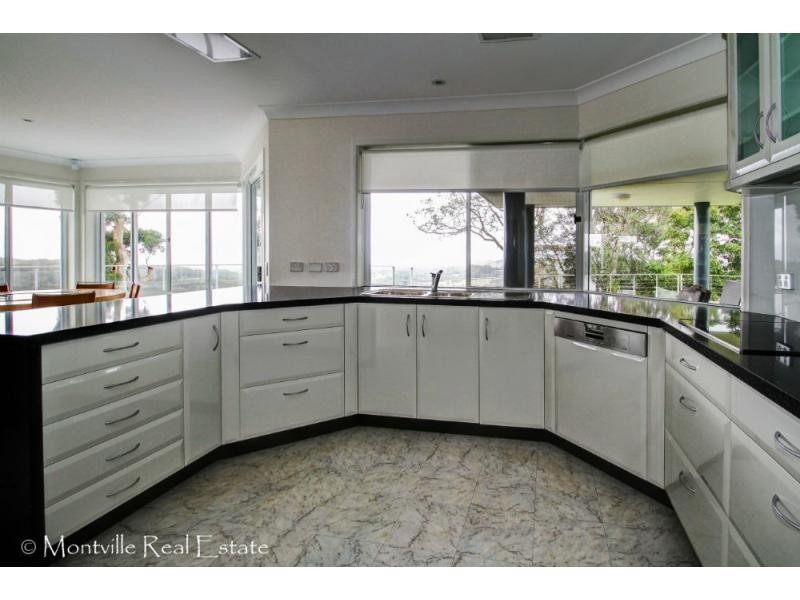 32 Rainbow Park Drive, Mapleton QLD 4560